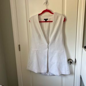 Alfani Nouveau Fleur Open Neck Vest NWT Size 12